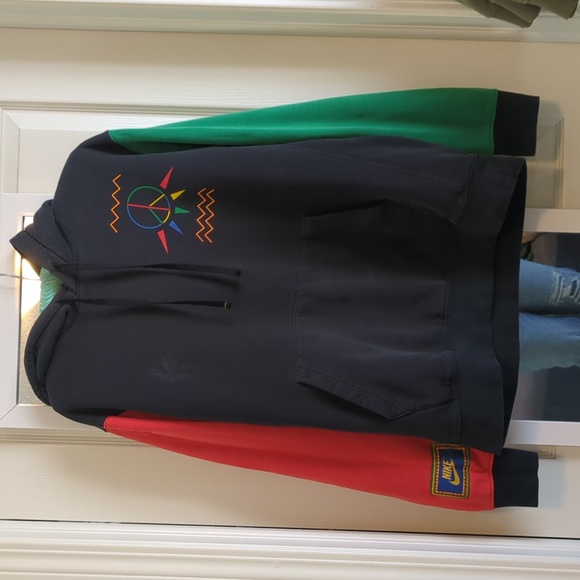 Nike Other - 5 for $30 90s style Nike Hoodie